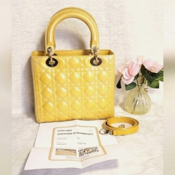 COA CHRISTIAN DIOR Cannage Quilted Patent Leather Medium Lady Dior Bag - Picture 2 of 13